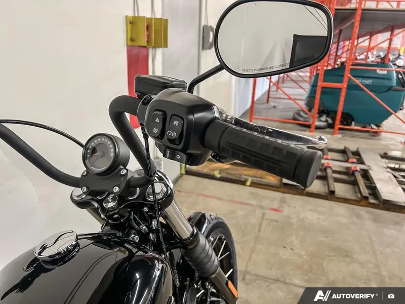 2025 Harley-Davidson FXBB - Street Bob® thumbnail 16