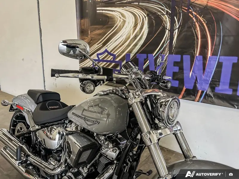 2025 Harley-Davidson FXBR - Breakout™ thumbnail 6