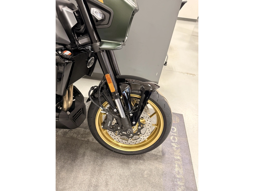 Suzuki Gsx-8tt Gsx-8 Tt 2026 alt