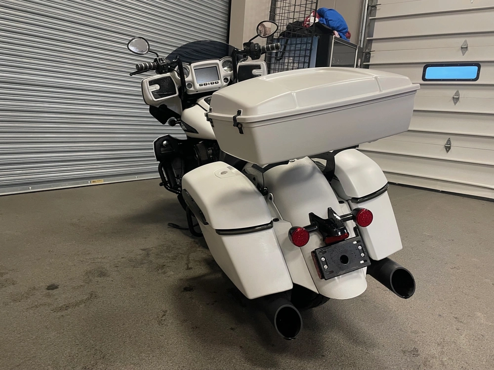 2019 Indian Motorcycle Chieftain Dark Horse alt