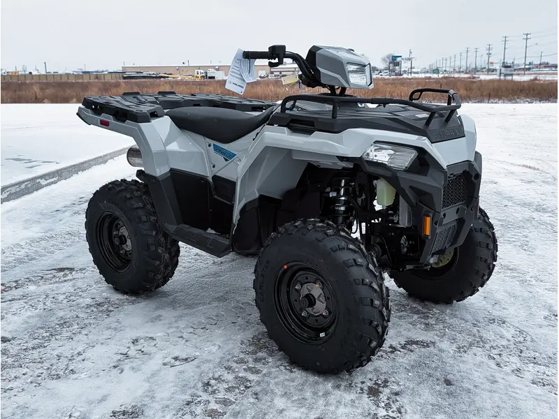 Polaris Sportsman 570 // Ghost Gray 2026