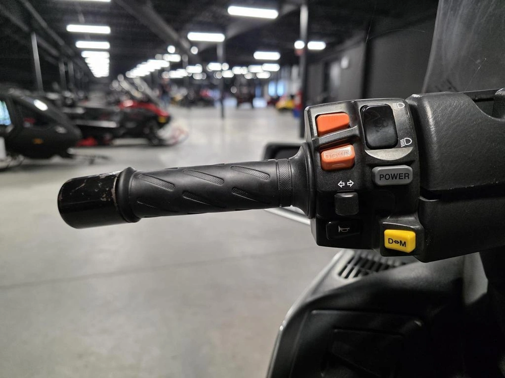 Suzuki Burgman 650 2005 alt