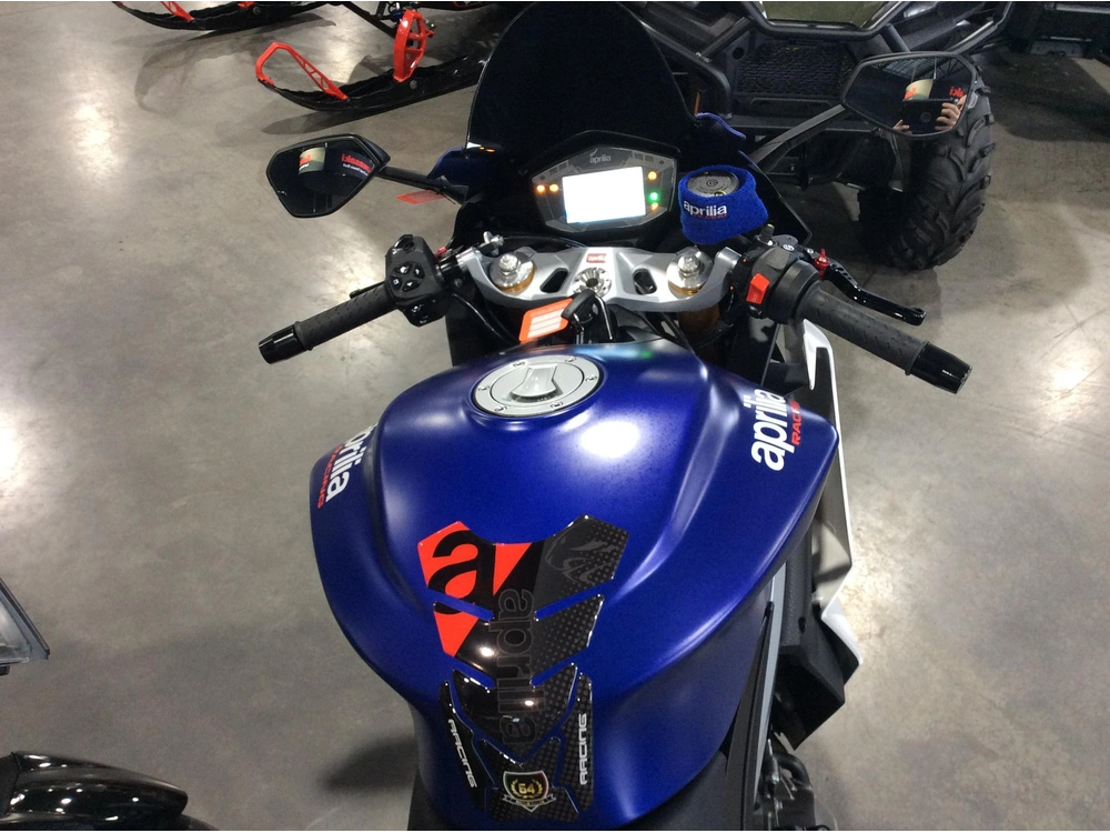 Aprilia Rs 660 Tribute 2023 alt