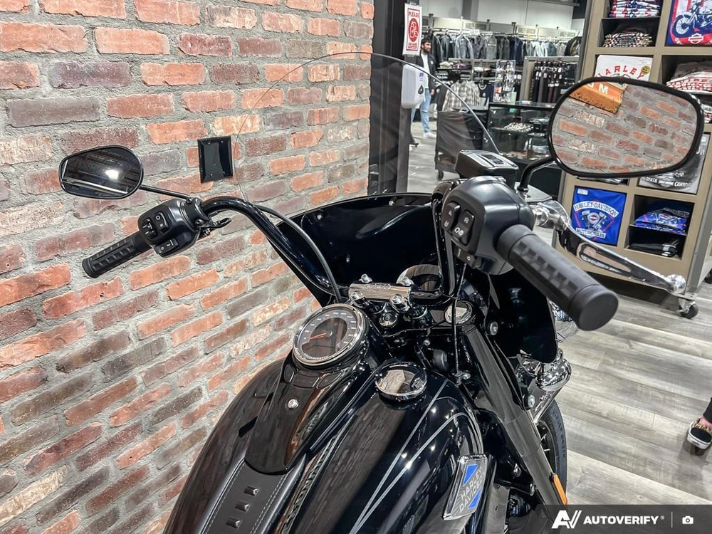 2025 Harley-davidson Flhc - Heritage Classic alt