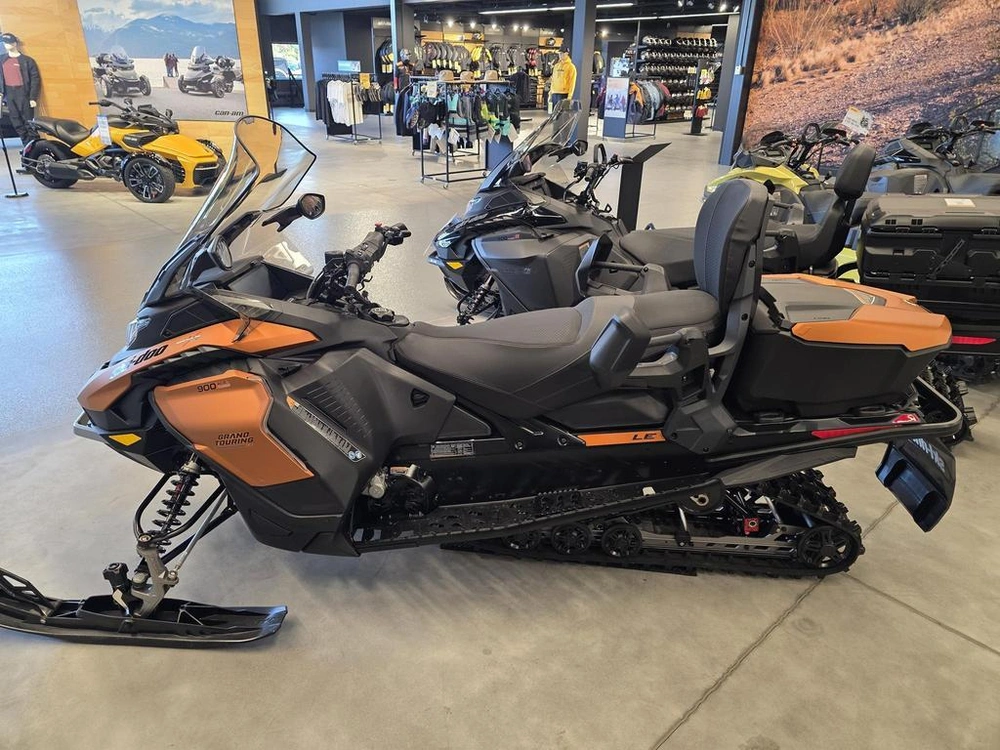 Ski-doo Grand Touring Le Platinum 2025 alt