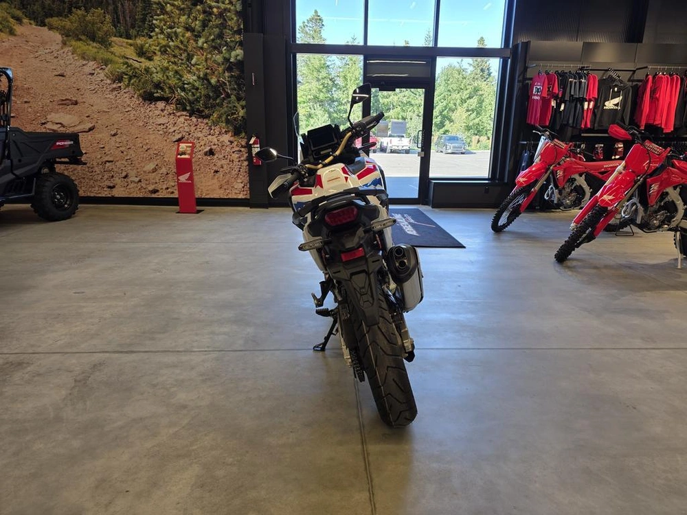 Honda Africa Twin Adventure Sports Es Dct 2025 alt
