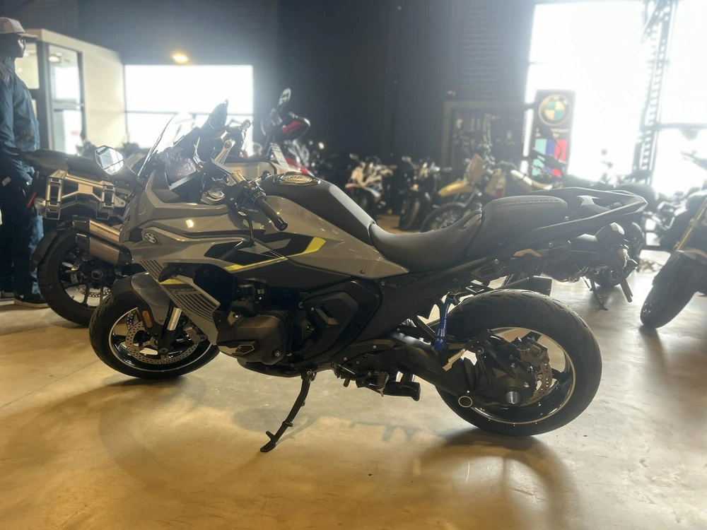 Bmw R1300rs 2026 alt