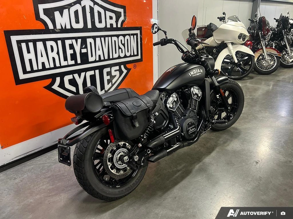 2022 Indian Motorcycle Scout® Bobber Abs Black Metallic alt