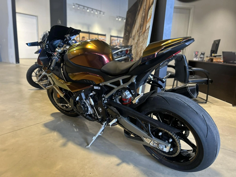 Bmw S1000rr 2025 alt