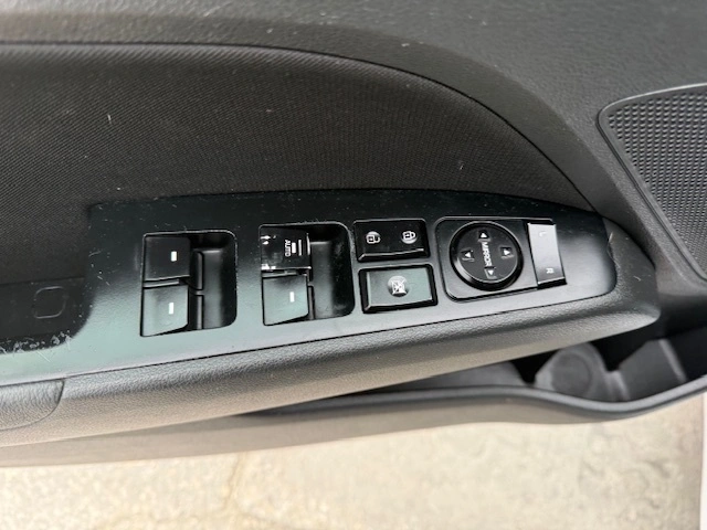 2017 Hyundai Elantra Gls alt