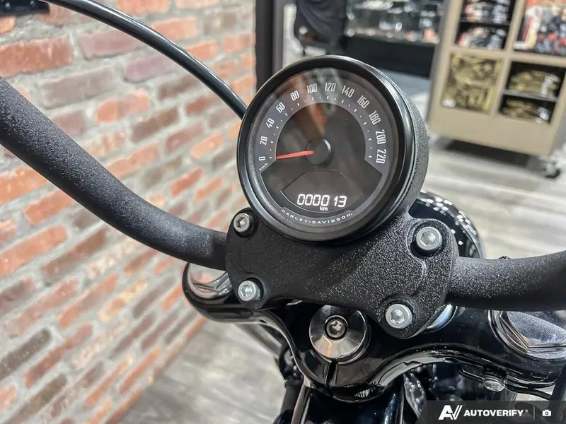 2025 Harley-Davidson FXBB - Street Bob® thumbnail 14