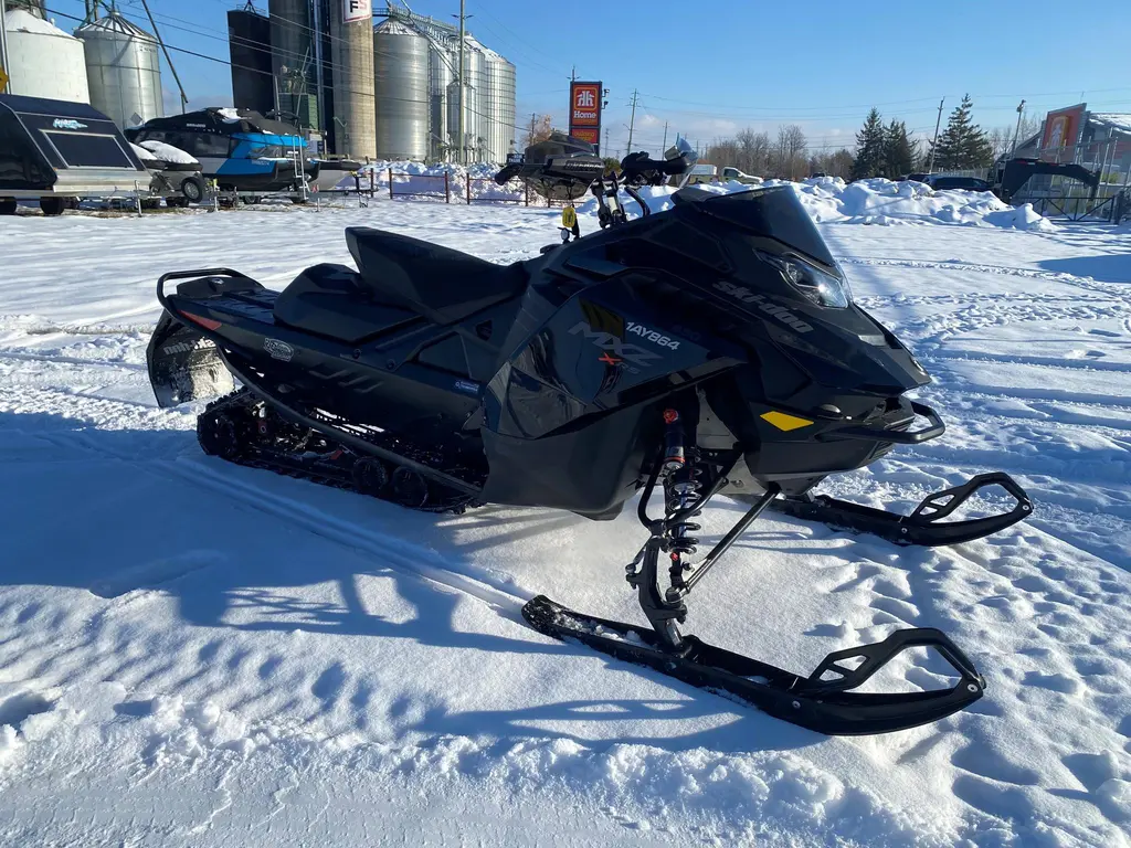 2024 Ski-Doo MXZ XRS 850 129" 