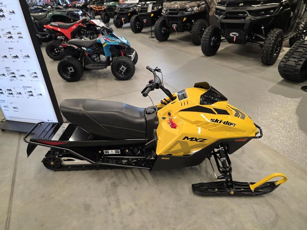 Ski-doo Mxz 200 2026 alt