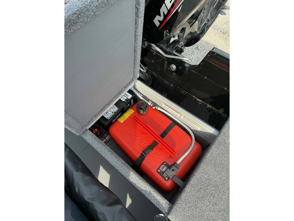 2023 Princecraft Holiday 162 Max alt