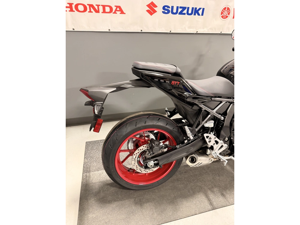 Suzuki Gsx-8tt Gsx-8 Tt 2026 alt