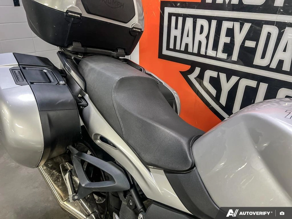 2011 Triumph Sprint Gt Sprint Gt 1050 alt