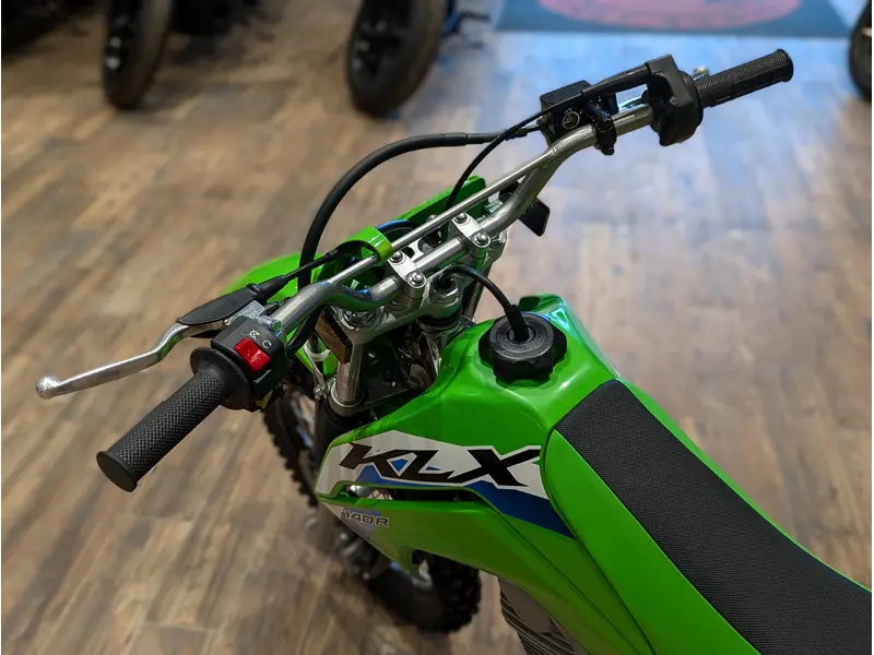 2026 Kawasaki KLX140R // Lime Green thumbnail 8