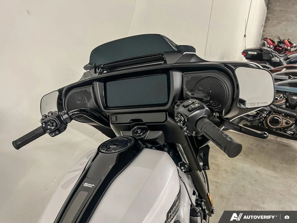 2025 Harley-davidson Flhx - Street Glide® alt