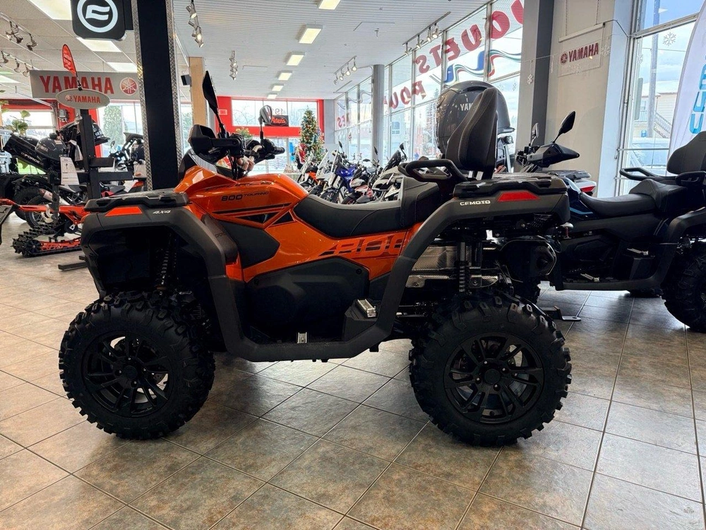 2025 Cfmoto Cforce 800 Touring alt