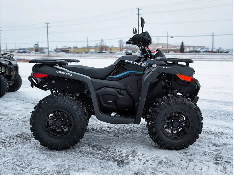 2026 CFMOTO CFORCE 600 // Nebula Black