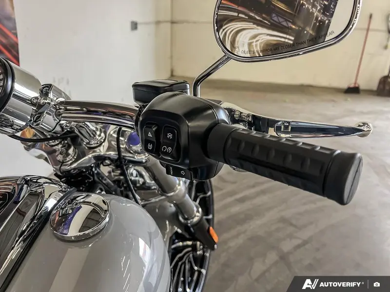 2025 Harley-Davidson FXBR - Breakout™ thumbnail 16