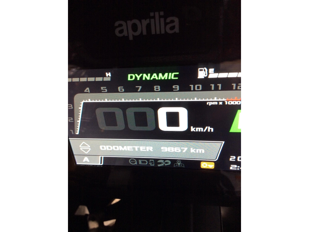 Aprilia Rs 660 Tribute 2023 alt