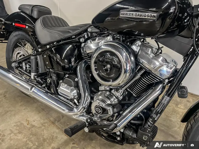 2025 Harley-Davidson FXBB - Street Bob® thumbnail 19