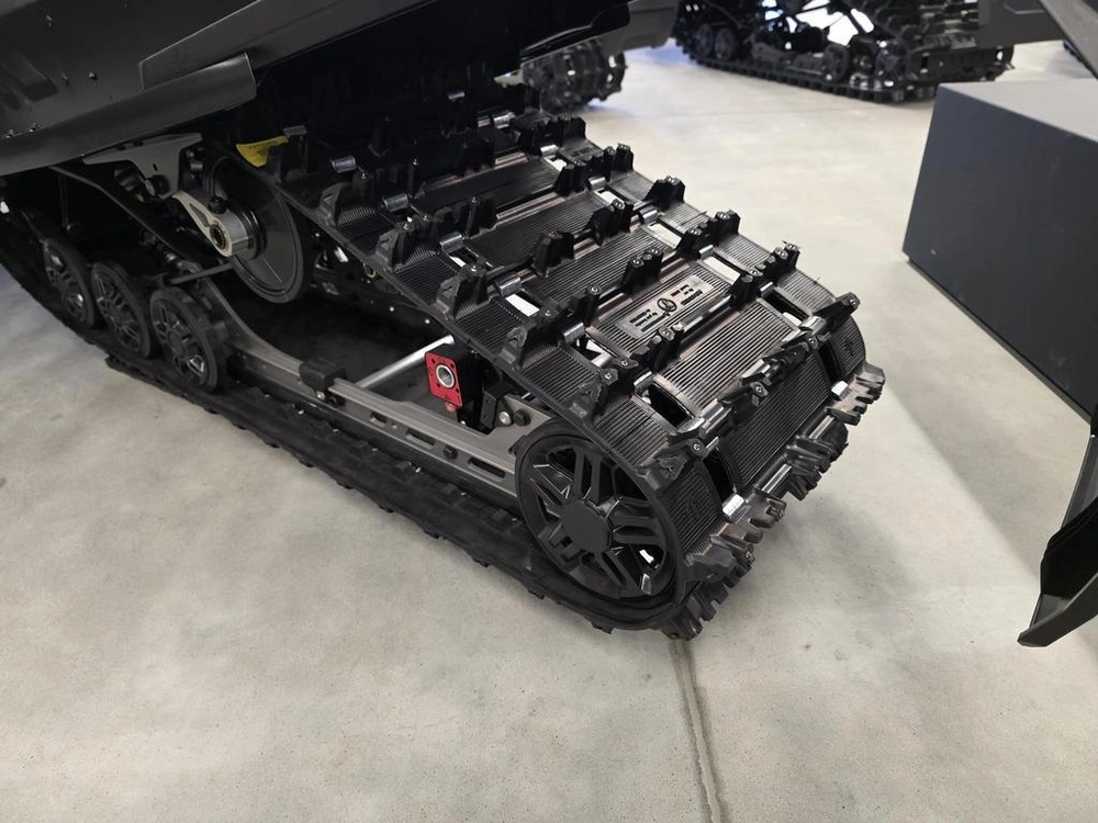 Ski-doo Renegade Enduro 900 Ace Turbo R 2025 alt