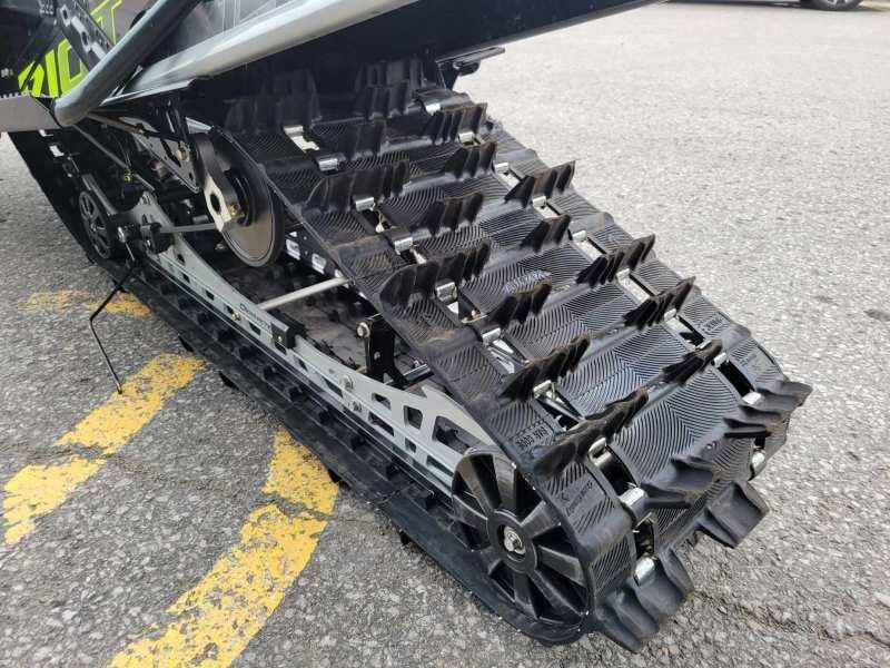 Arctic Cat Riot 8000 Qs3 2021 alt