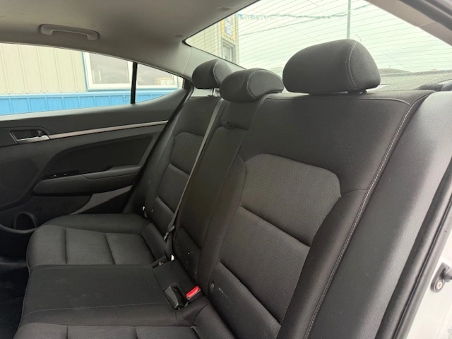 2017 Hyundai Elantra Gls alt