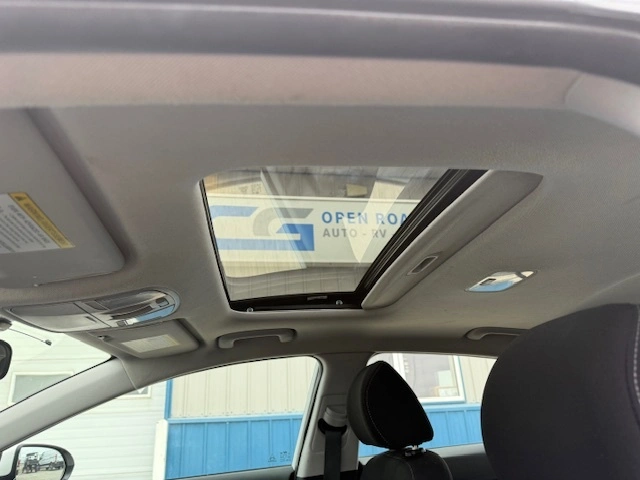 2017 Hyundai Elantra Gls alt