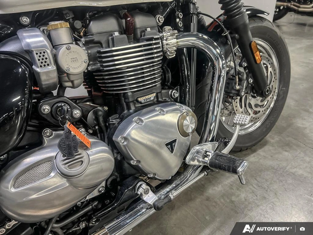 2023 Triumph Bonneville Speedmaster Sapphire Black/fusion White alt