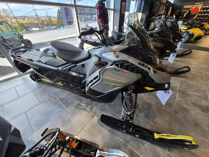 2026 Ski-Doo Renegade adrenaline 900 R turbo