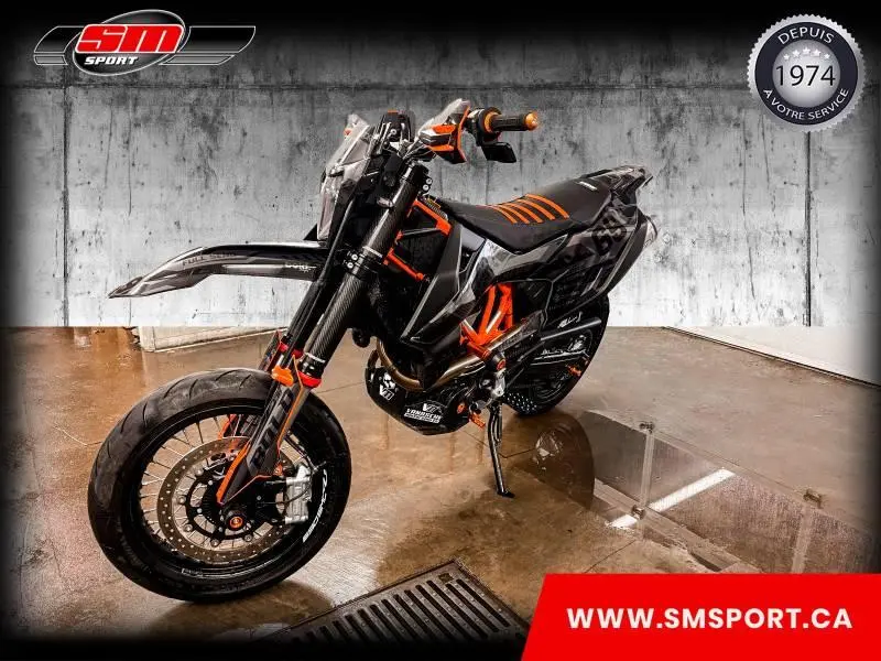 2021 KTM 690 SMC R