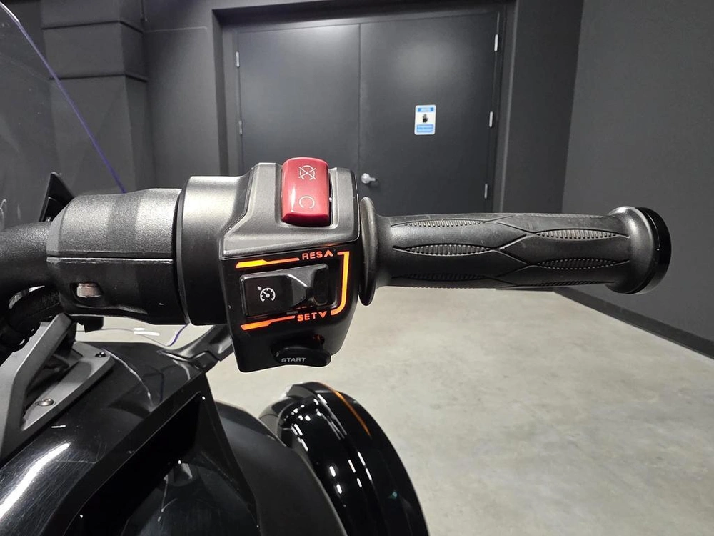 Can-am Spyder F3-s Special Series 2023 alt