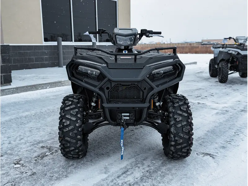 2026 Polaris Sportsman 570 Trail // Onyx Black