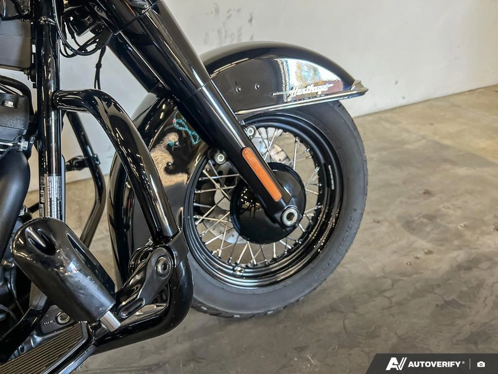2024 Harley-davidson Flhcs - Heritage Classic alt