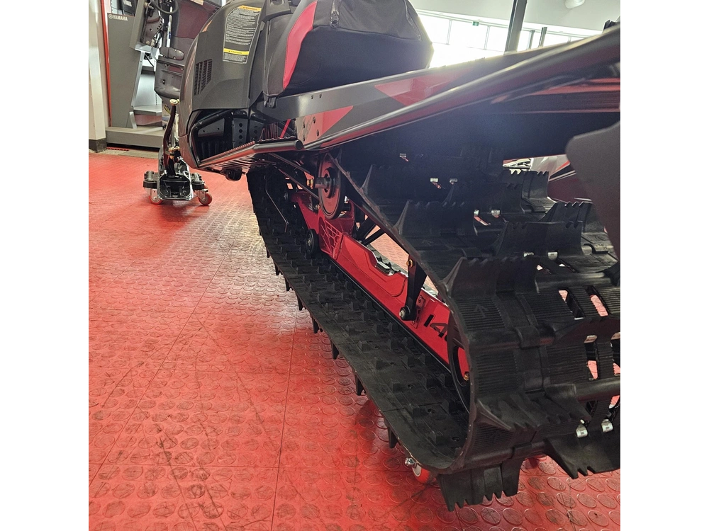 2025 Yamaha Sxv4nmsb alt