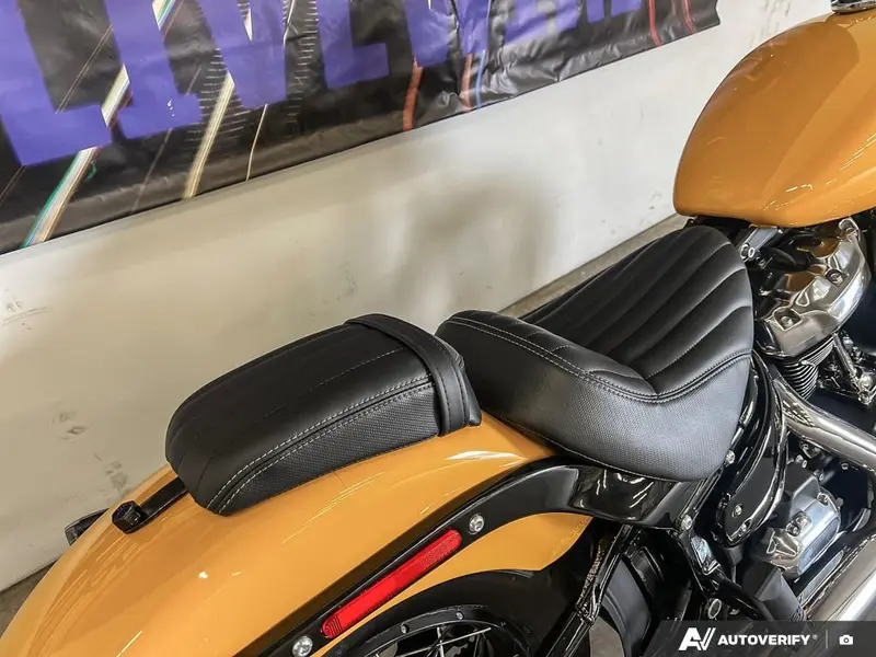 2025 Harley-Davidson FXBB - Street Bob® thumbnail 22