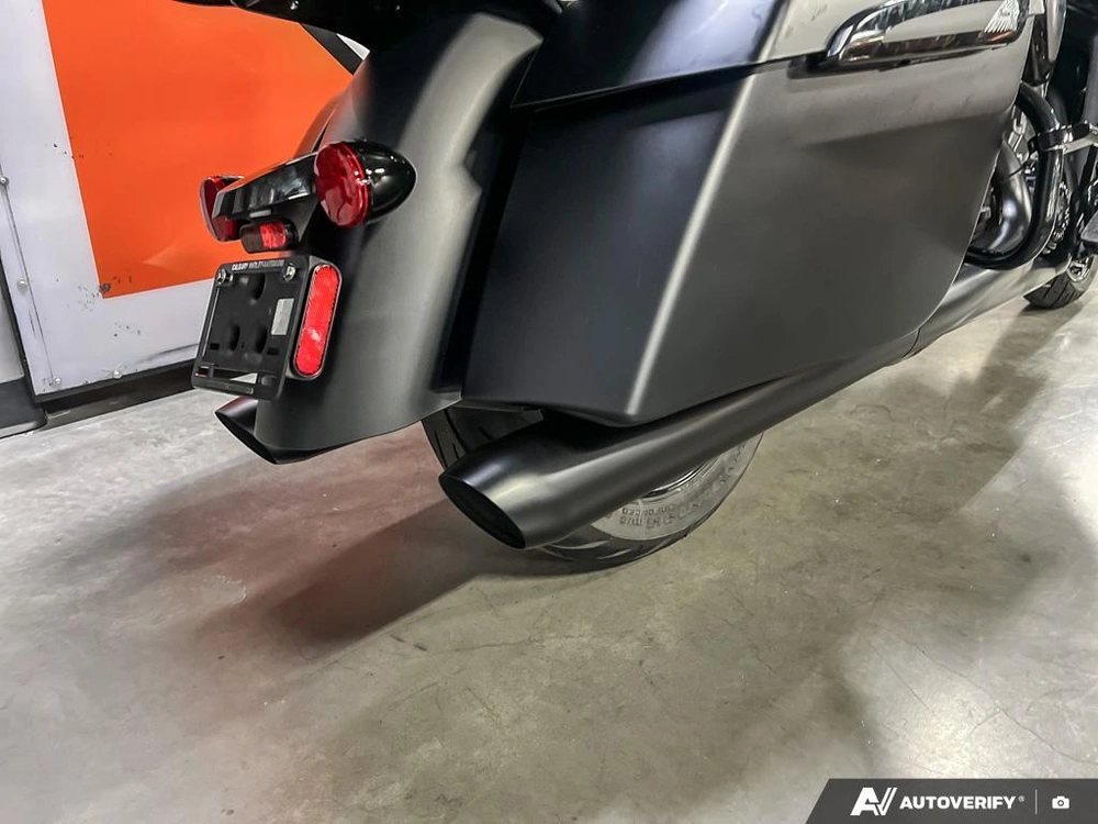 2024 Indian Motorcycle Pursuit® Dark Horse® Black Smoke alt