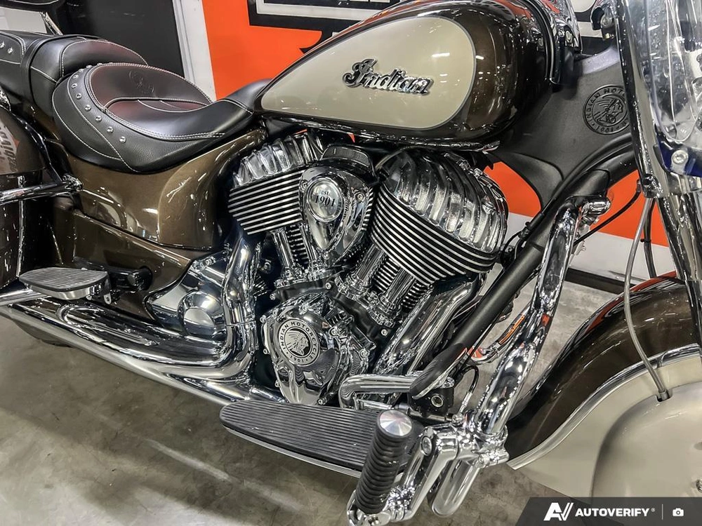 2024 Indian Motorcycle Springfield® Bronze Pearl/silver Qurtz alt