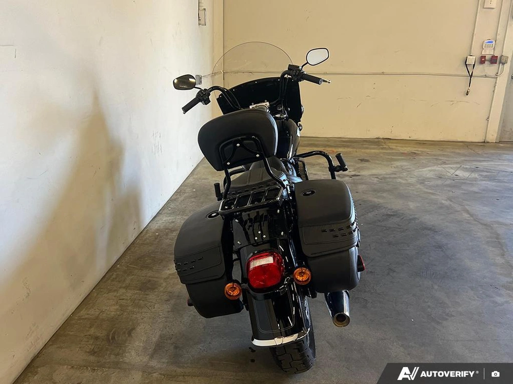 2024 Harley-davidson Flhcs - Heritage Classic alt
