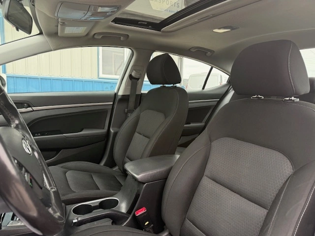 2017 Hyundai Elantra Gls alt