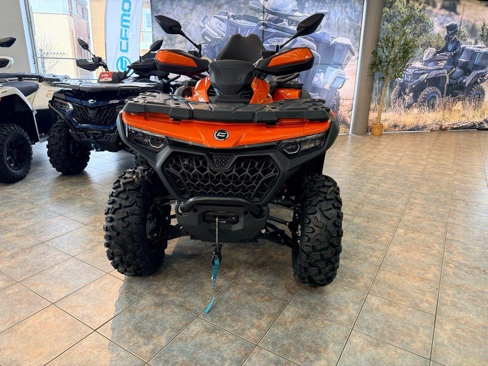 2025 Cfmoto Cforce 800 Touring alt