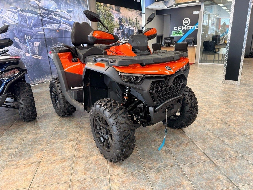 2025 Cfmoto Cforce 800 Touring alt