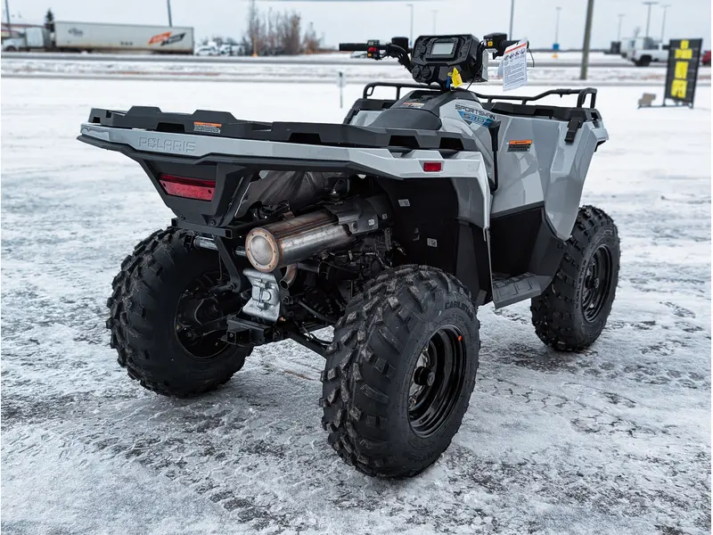 Polaris Sportsman 570 // Ghost Gray 2026