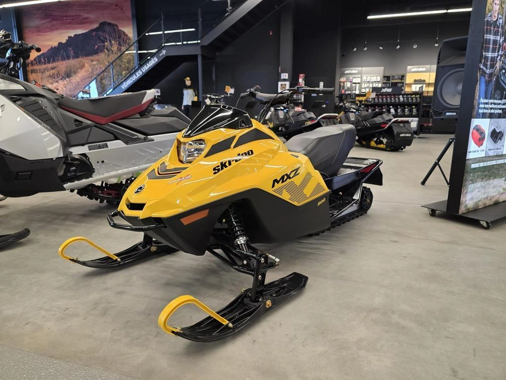 Ski-doo Mxz 200 2026 alt
