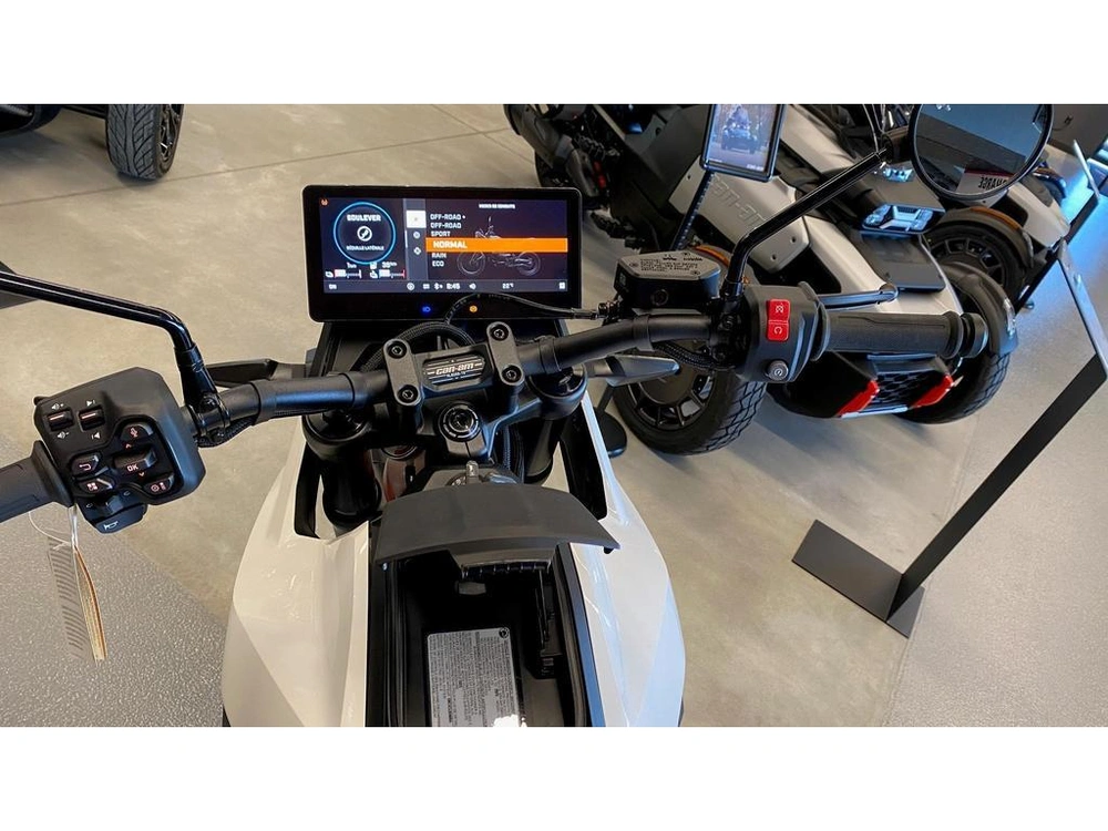 Can-am Origin 2025 alt