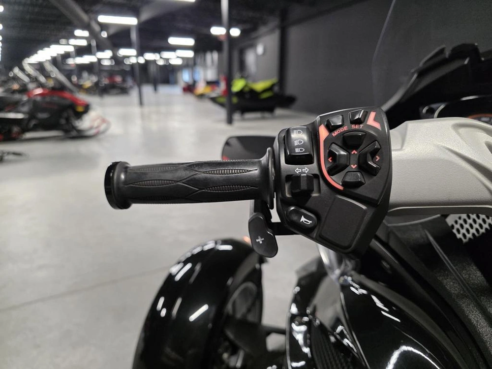 Can-am Spyder St Se5 2013 alt