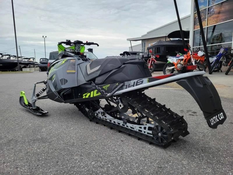 Arctic Cat Riot 8000 Qs3 2021 alt